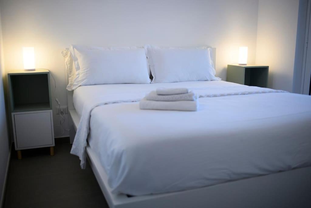 Matilde'S Flat Lägenhet Milazzo Exteriör bild