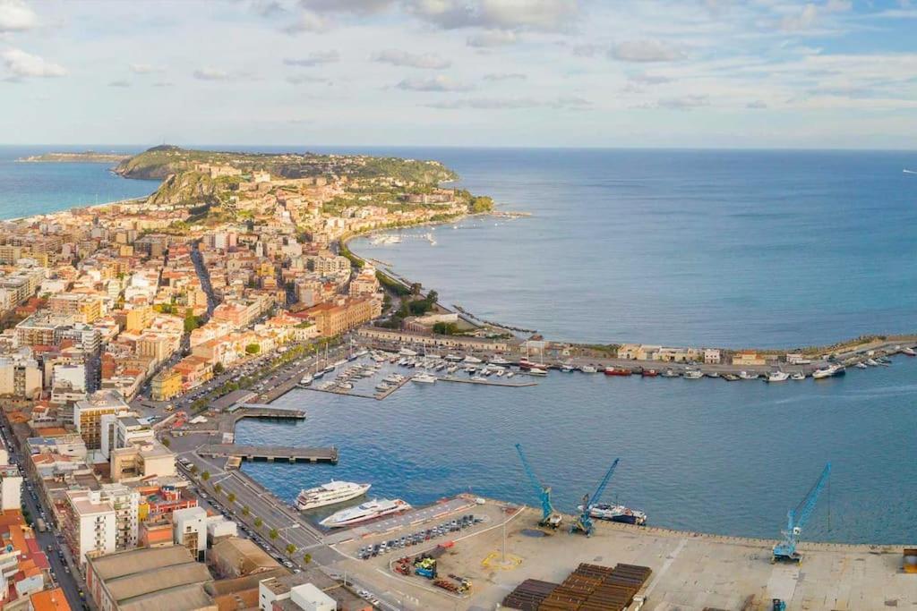 Matilde'S Flat Lägenhet Milazzo Exteriör bild